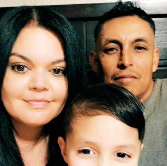 Meet your Posher, Mercedes - Picture 1 of 1